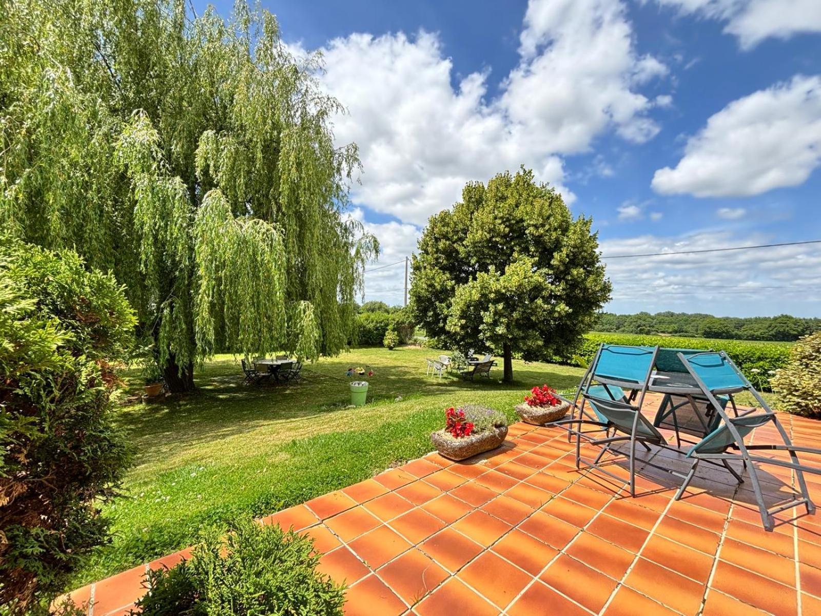 Vila Le Bleu De B. Saint-Etienne-en-Bresse Exteriér fotografie